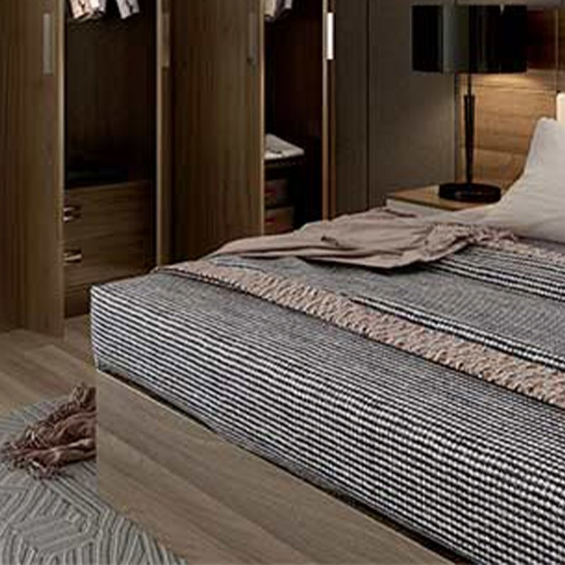 Contemporary Wood Grain Melamine Wardrobe with Spacious Hinged Doors