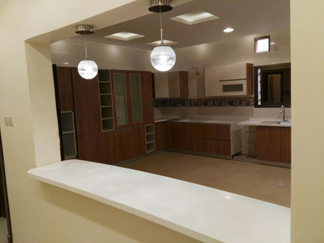 Luxury Custom Melamine Kitchen Cabinets and Walk-in Closets