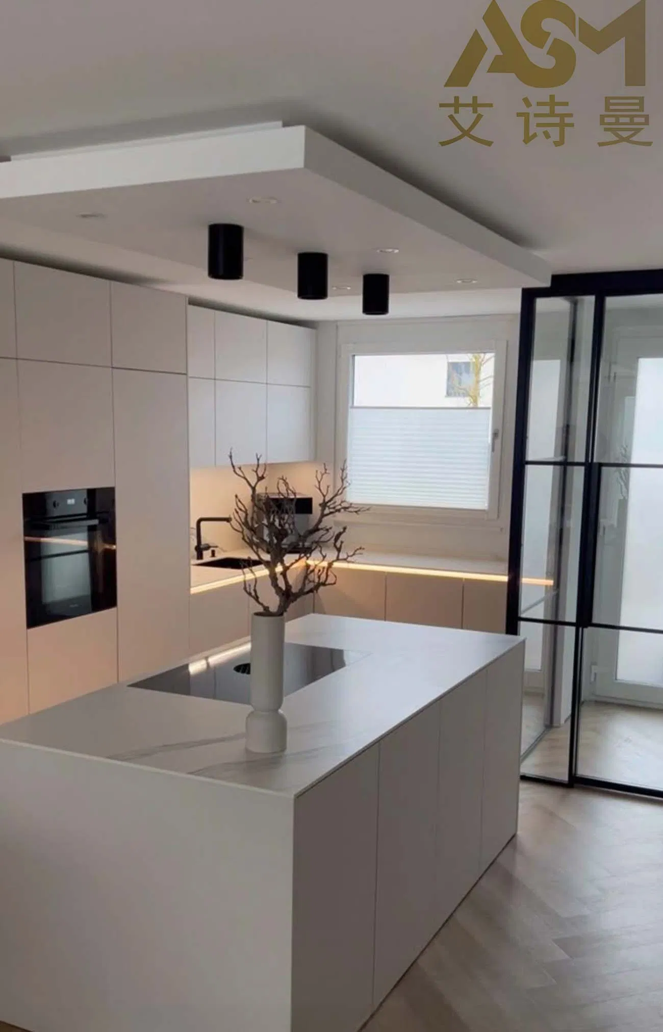 Modern Cabinet System for Flexible Kitchen Layout