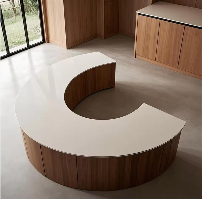 China Factory Supply Sustainable Curved Kitchen Pantry Cabinet Set Two-Tone White Matte Finish MDF Glass Faucet Reception