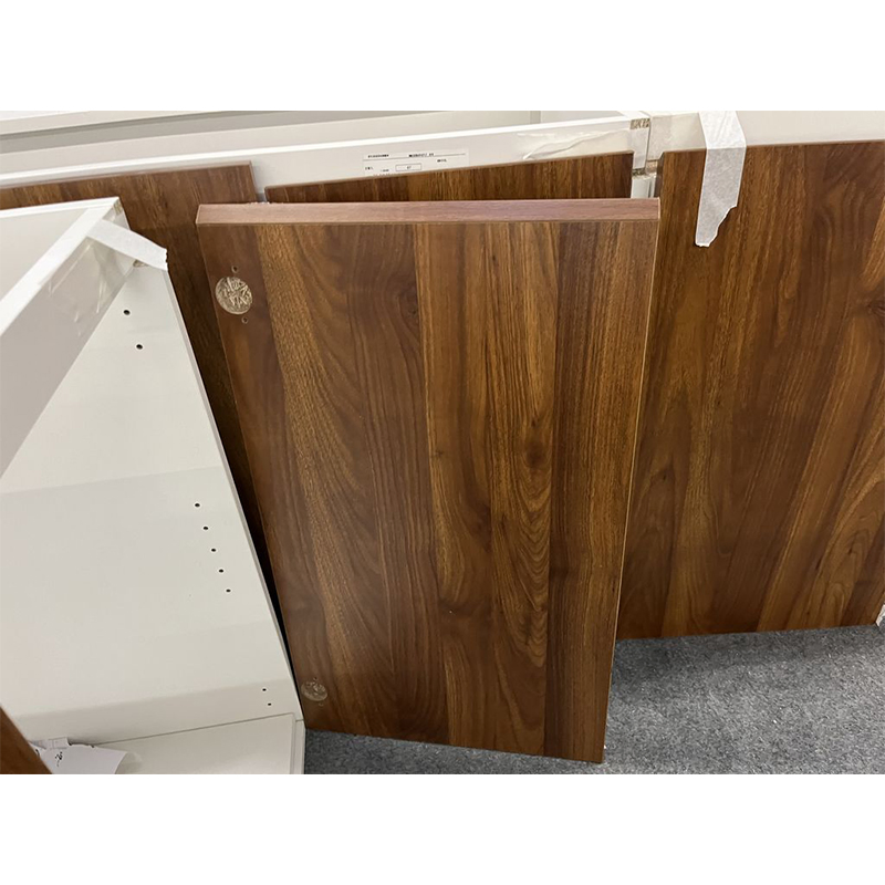 Customized Walk-in Wardrobe Luxury Closet System with Shelves and Drawers