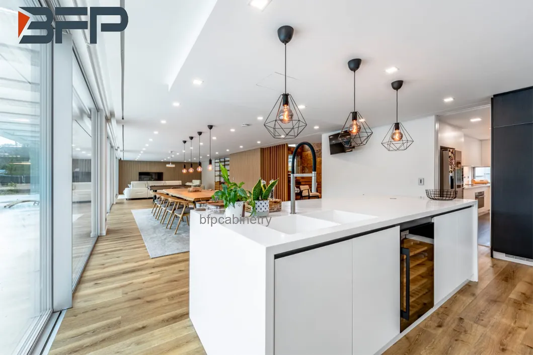 Modern Kitchen 2