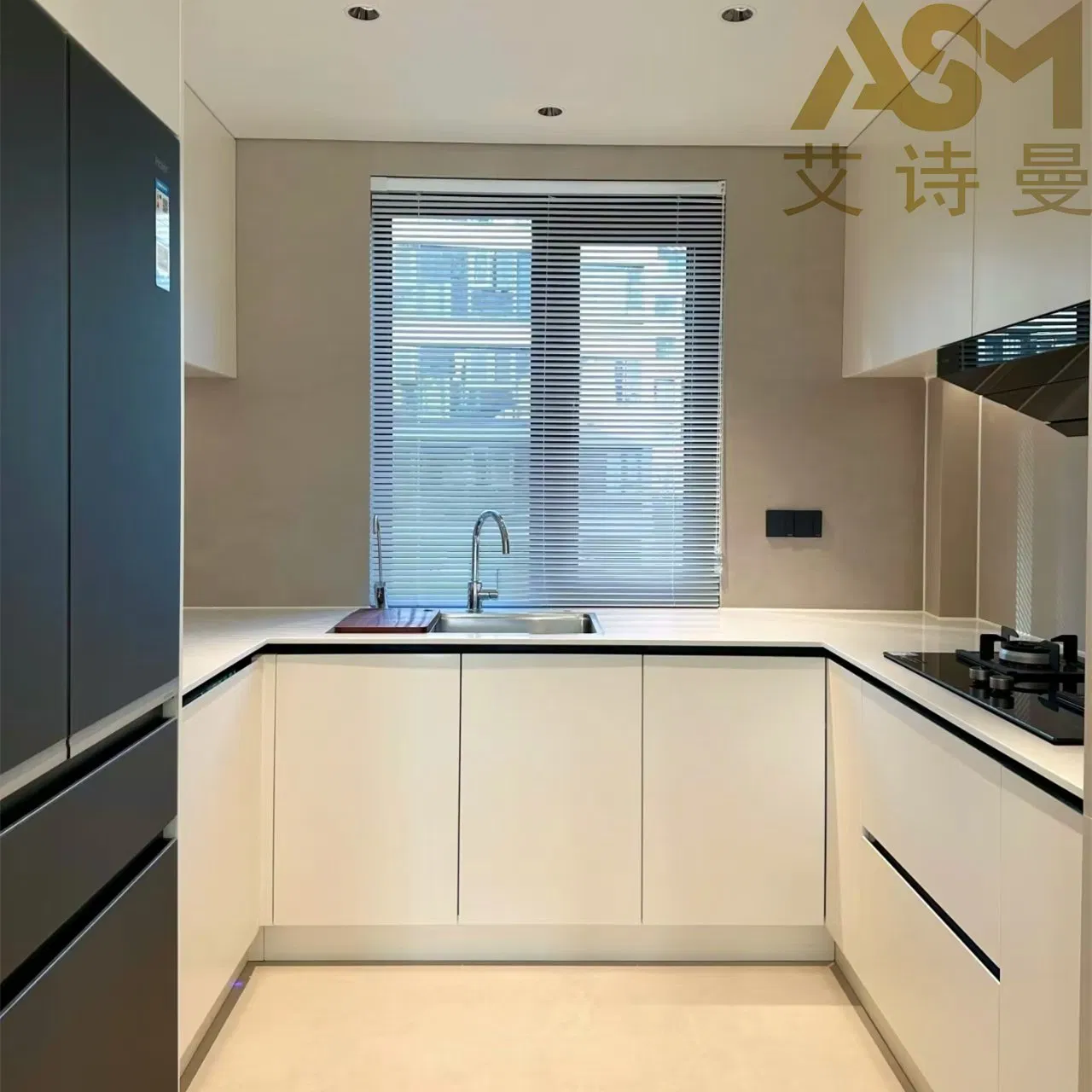 Stylish Cabinet System for Organized Kitchen Living