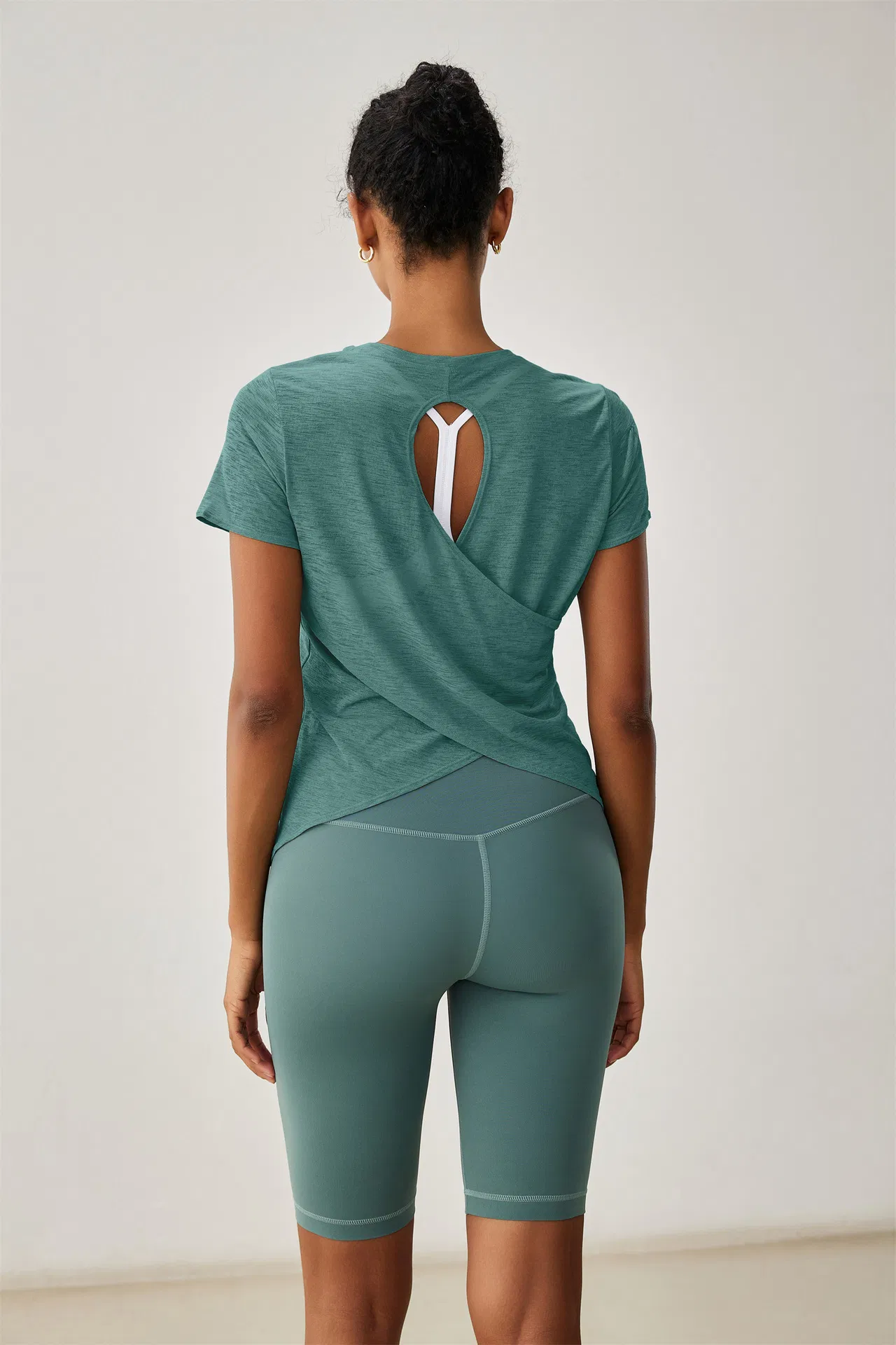 Blusa Solta Oca para Fitness Lazer Cruzada Respirável Leve Roupas de Yoga para Mulheres