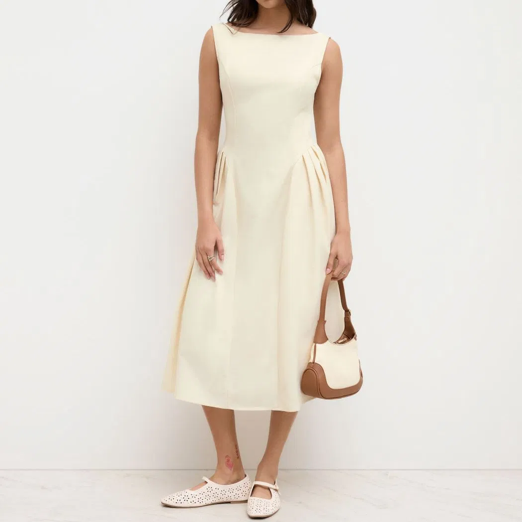 Vestido midi de linho misto casual feminino com decote barco, borda com babados e costas nuas