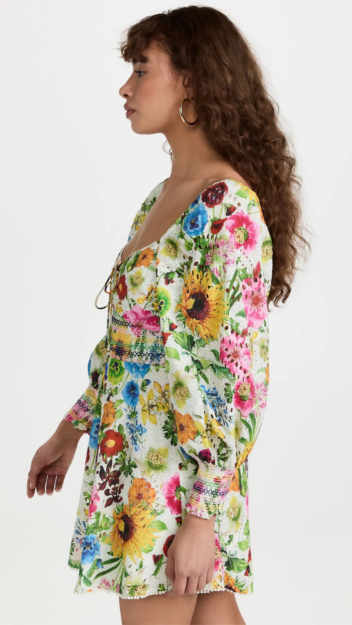 Fábrica de Roupas da China Decote Quadrado Renda Floral Vendas Quentes Atacado Moda Roupas Femininas