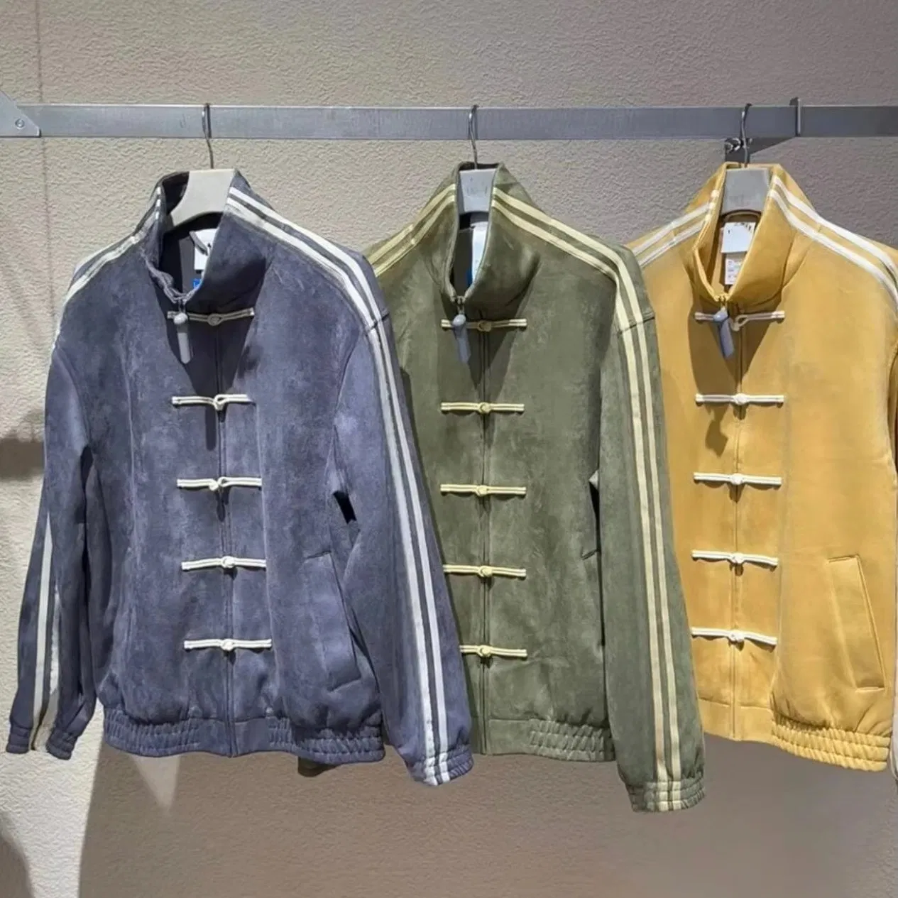 Jaqueta de Corduroy Masculina Personalizada com Gola Alta Listrada para Roupas de Estilo Casual e de Rua
