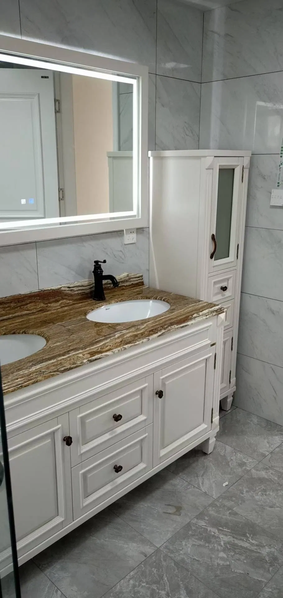 Classical Style All Solid Wood Antique White Freestanding Single Sink Bathroom Vanity