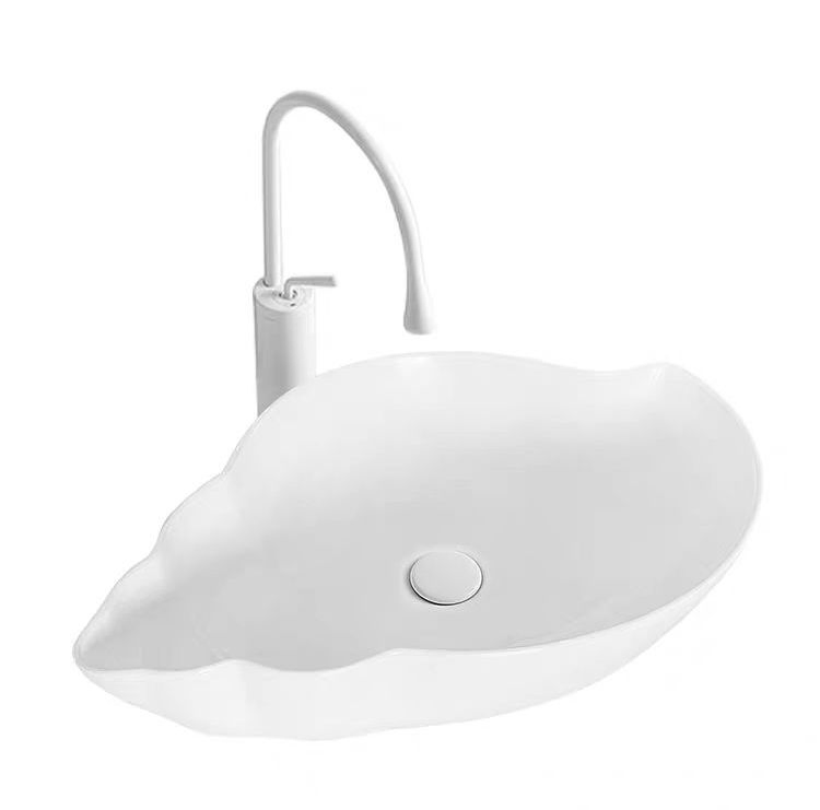 Shell-Shaped Ceramic Vessel Sink for Modern Bathroom Countertop