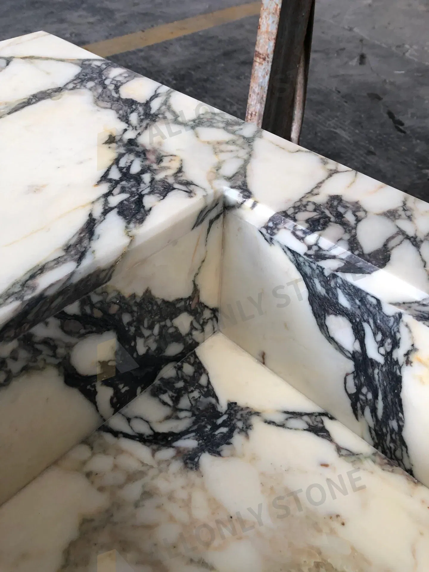 Natural White Marble Stone Wall Mounted Luxury Italy Calacatta Viola White Marble Square Basin Wash Sink Bathroom for Hotel Bathroom