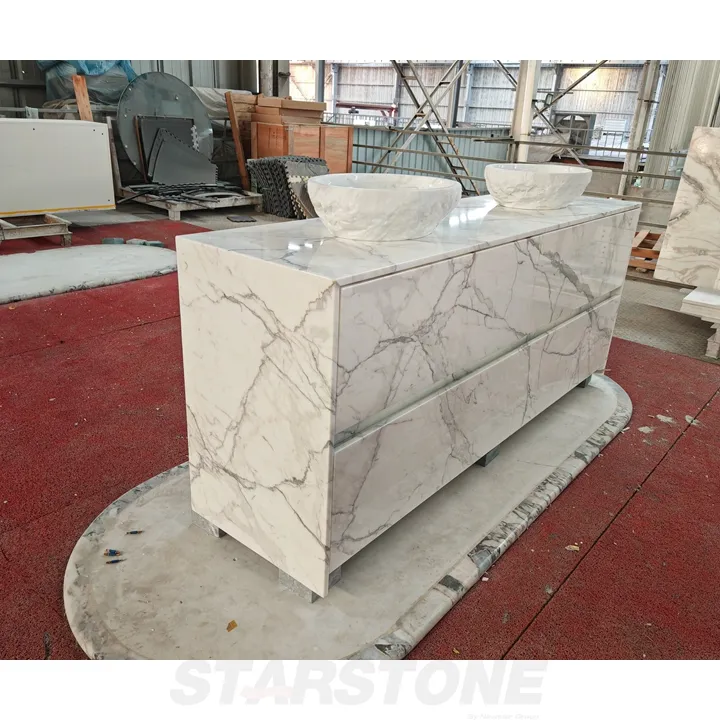Detailed Marble Sink Photo 2