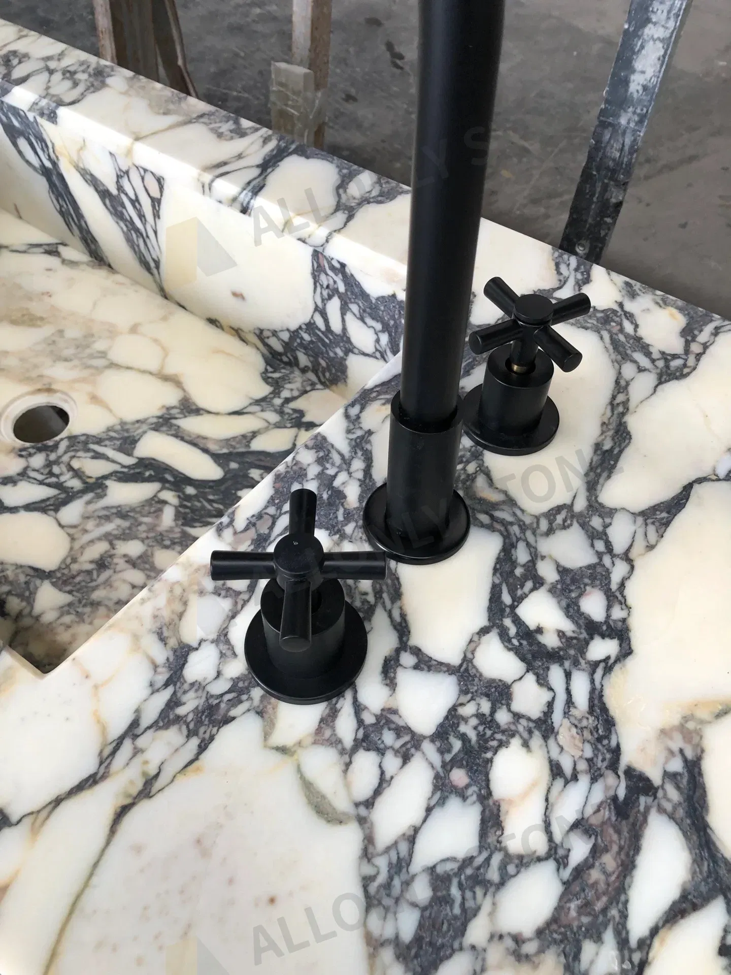 Natural White Marble Stone Wall Mounted Luxury Italy Calacatta Viola White Marble Square Basin Wash Sink Bathroom for Hotel Bathroom
