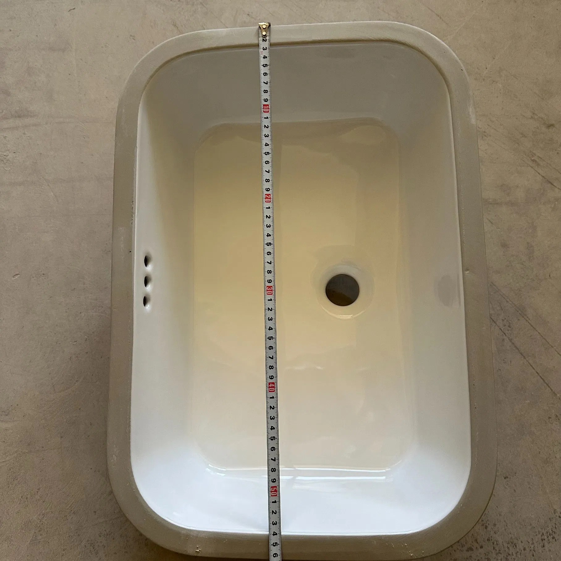 Customizable Undermount Ceramic Bathroom Sink with Side or Center Overflow, 20/21/22/24 Inch