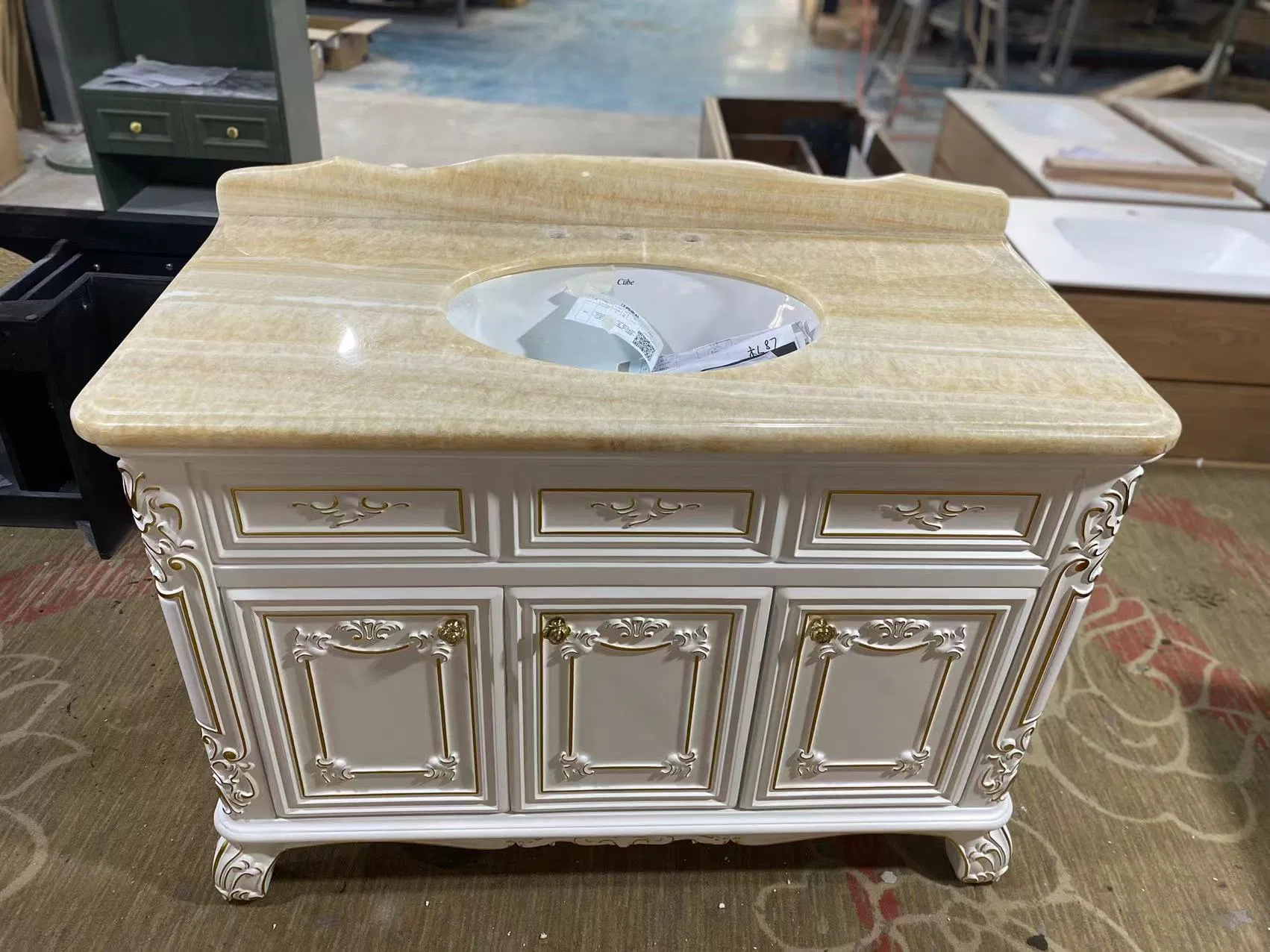 Classical Style All Solid Wood Antique White Freestanding Single Sink Bathroom Vanity