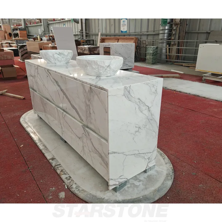 Detailed Marble Sink Photo 3