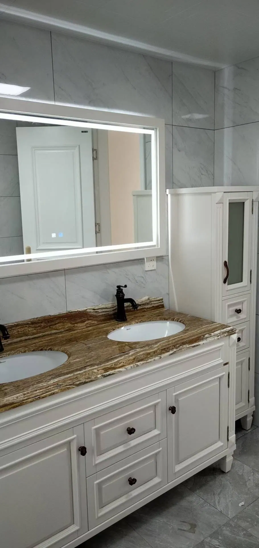 Classical Style All Solid Wood Antique White Freestanding Single Sink Bathroom Vanity