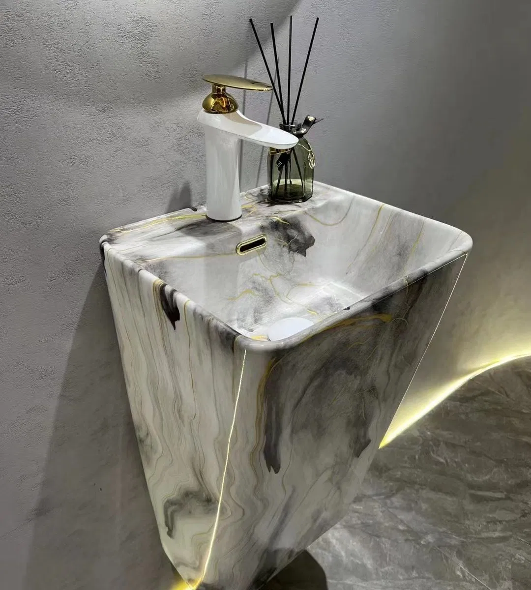 Modern Design Bathroom Ceramic Washing Basin Wall Hung Pedestal Sink