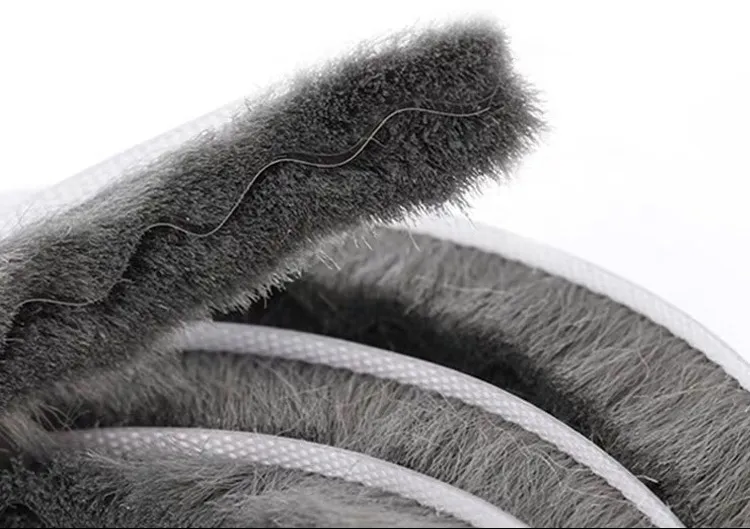 Weather Sealing Brush Strip Photo 5