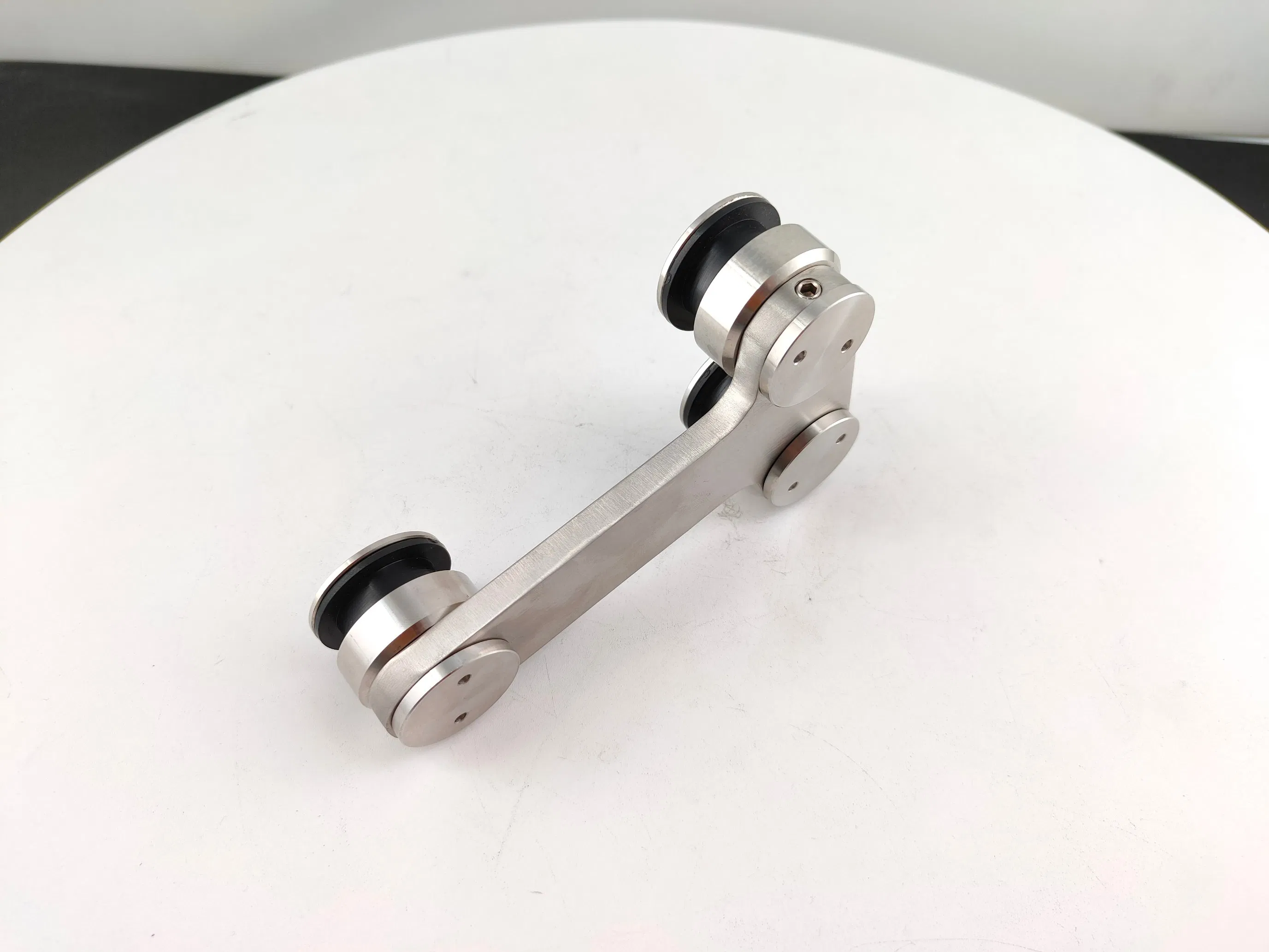 Popular Type Sliding Glass Hanging Barn Doors Hardwares