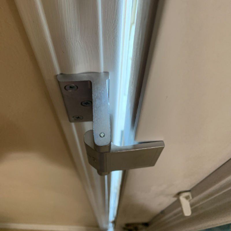 Extra Safety Defender Home Security Door Lock Latch Guard Zinc Alloy Childproof Door Reinforcement Lock Reinforced Night Latch