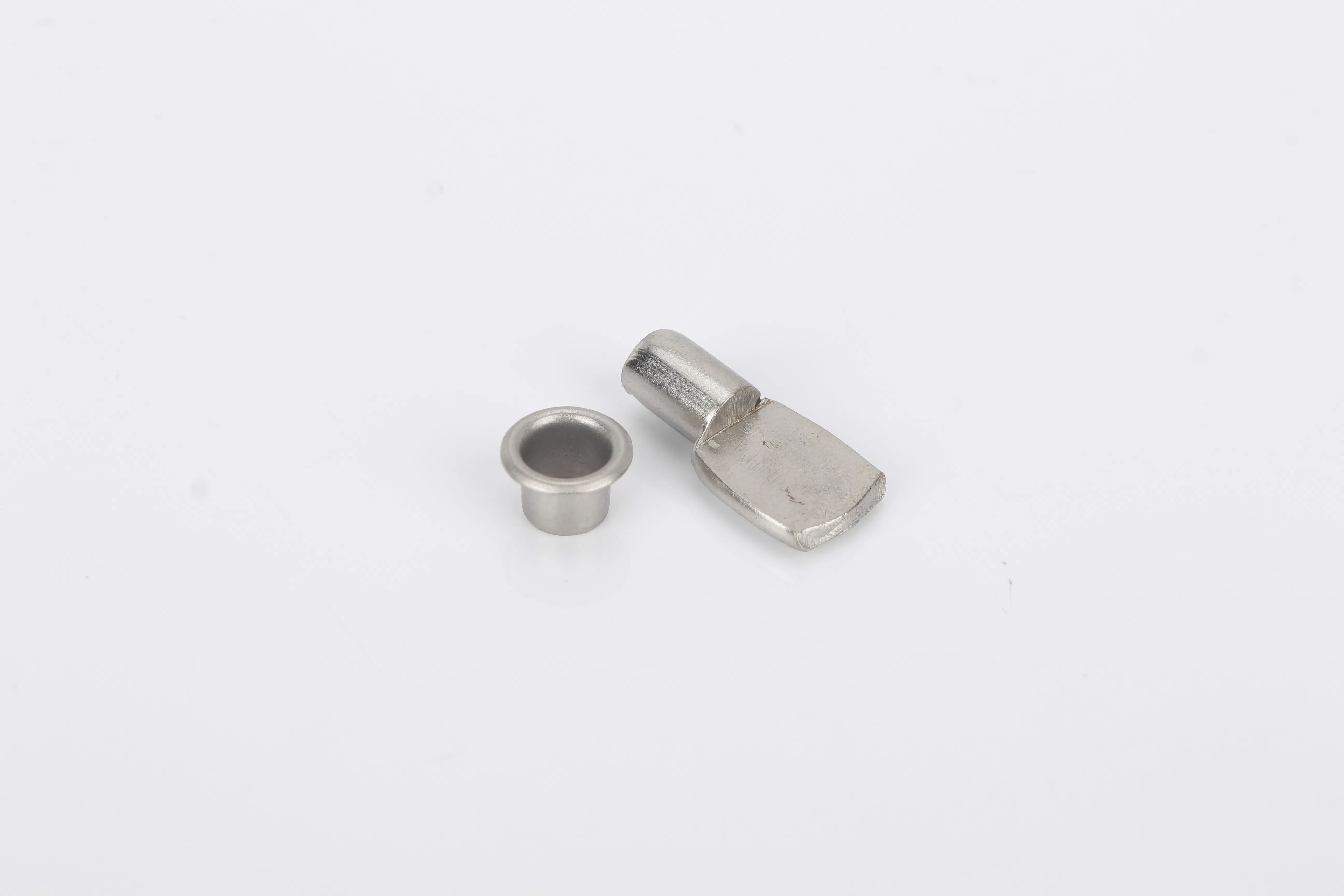 Brown Plastic Inserted Furniture Fastener