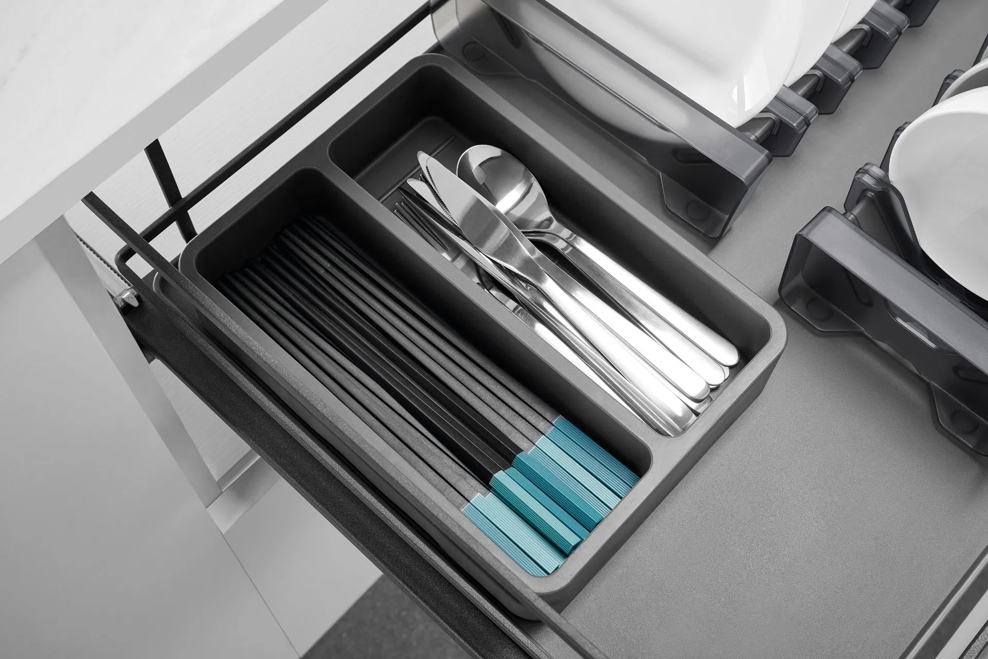 Bowl &amp; Dish Pull out Basket Kitchen Cabinet Hardware Idea