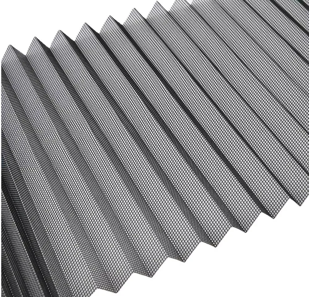 Pleated Mosquito Net Banner