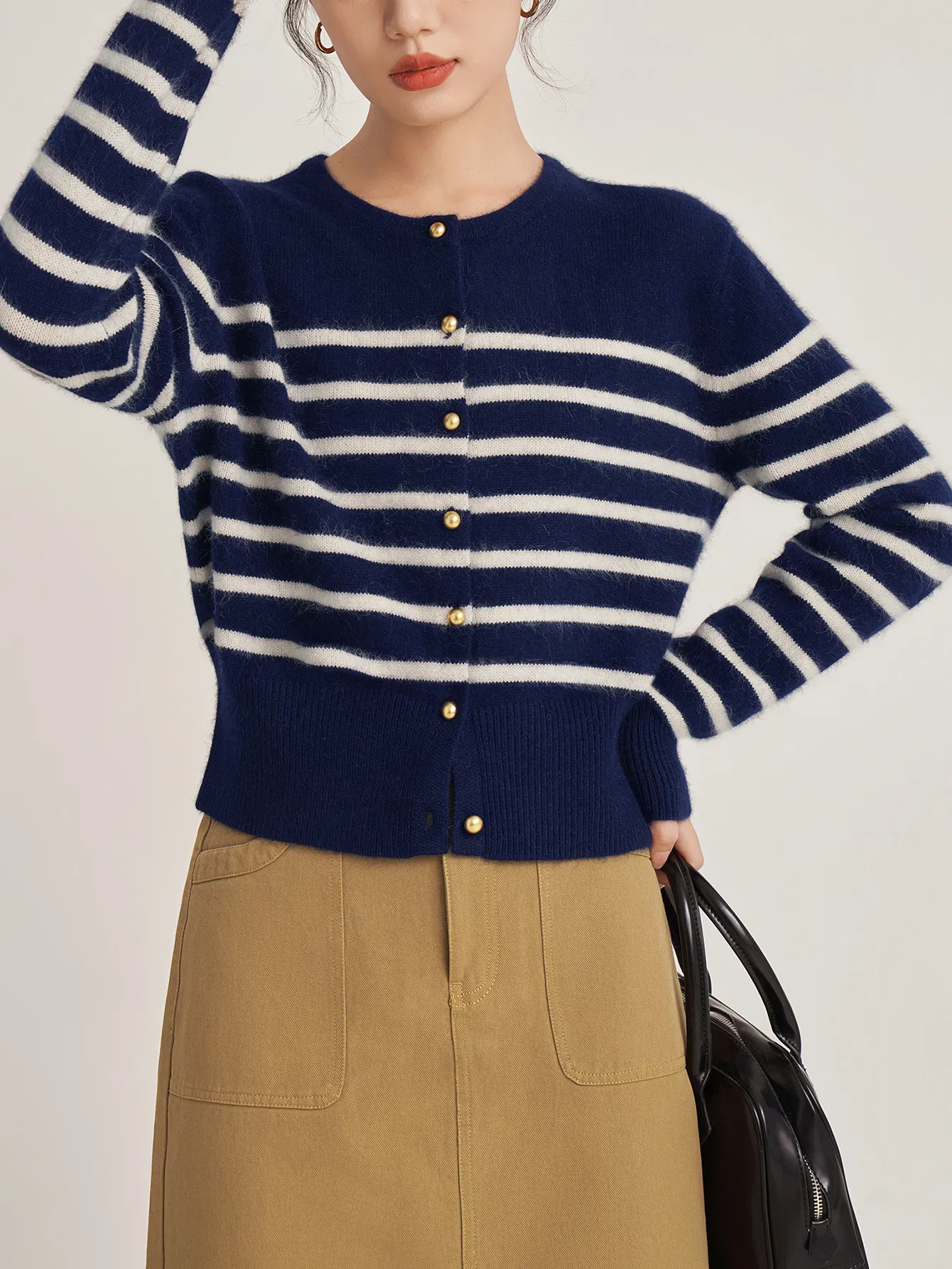 Suéter de Lã Cinza Trendy para Moda Sazonal Chic Sem Esforço