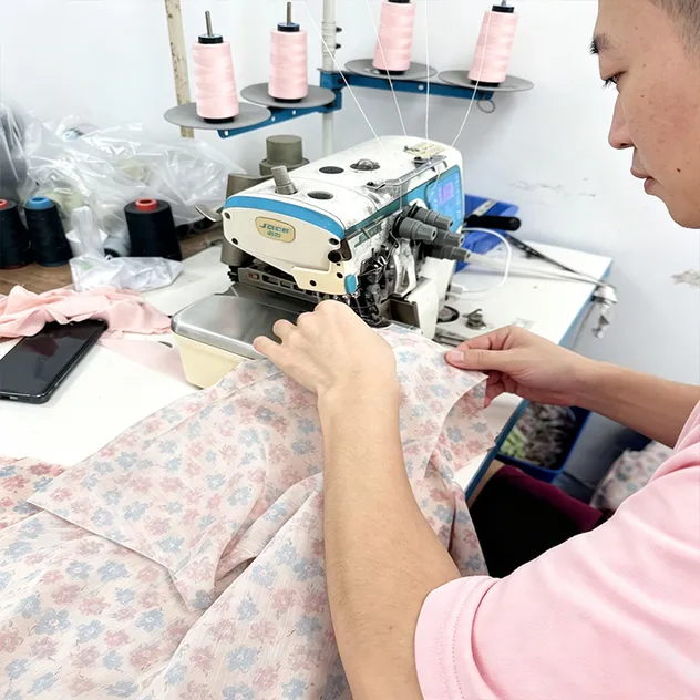 Calças cropped de cintura alta off white com recortes laterais, calças soltas plissadas para escritório, modelo reto para mulheres, personalização OEM