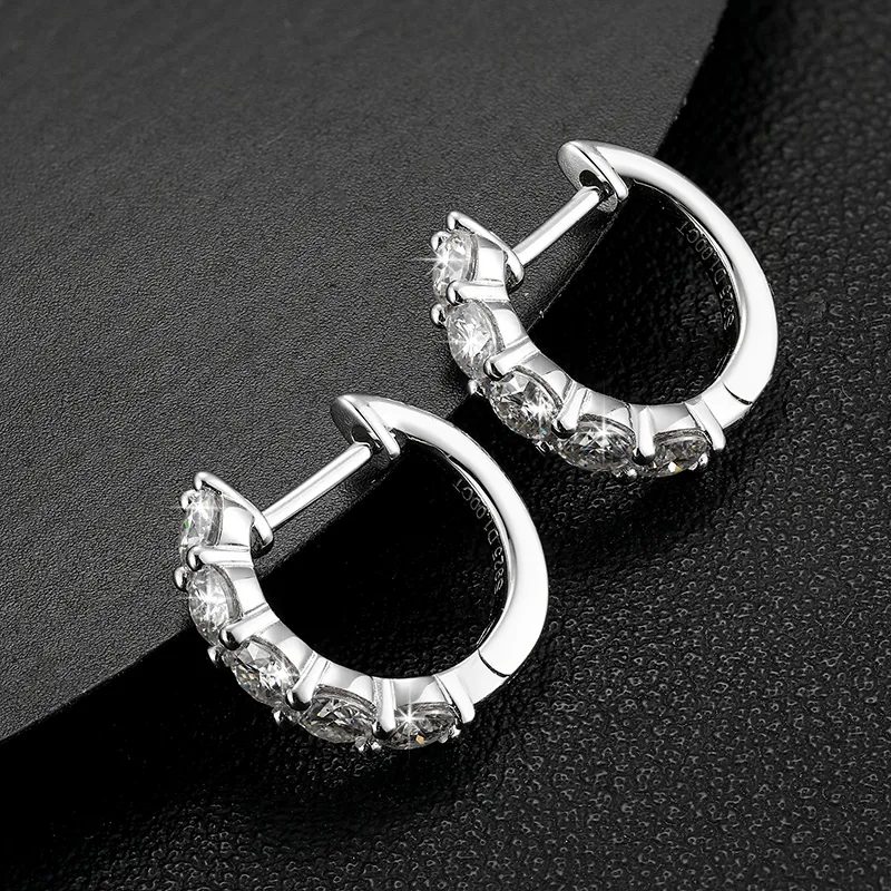 Estilo Urbano de Moda 0.2CT 925 Brincos Huggie Hoop de Prata Esterlina com Diamante Moissanite Vvs para Mulheres