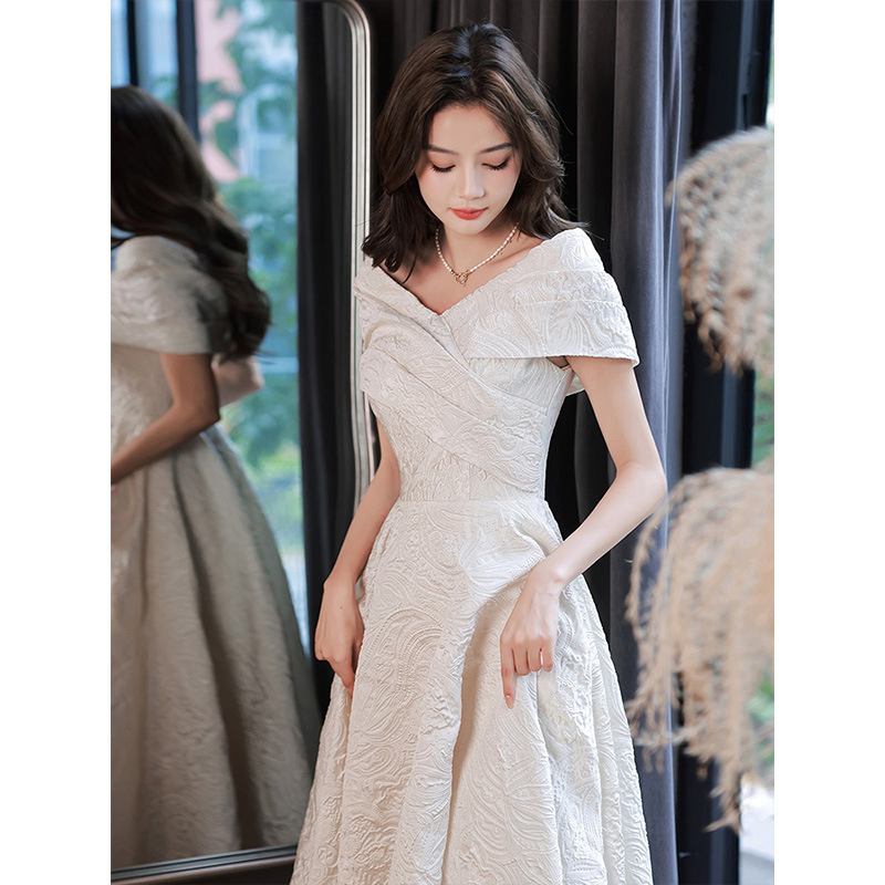 Novos Designs Atacado Vestidos de Noiva Princesa Fada para Mulheres em Festa à Noite