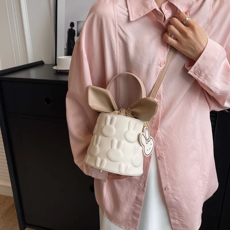 Bolsa Balde Elegante de Alta Qualidade para Mulheres - Coleção Primavera Verão Bolsa Balde Artesanal Elegante para Mulheres - Must Have da Moda da Temporada