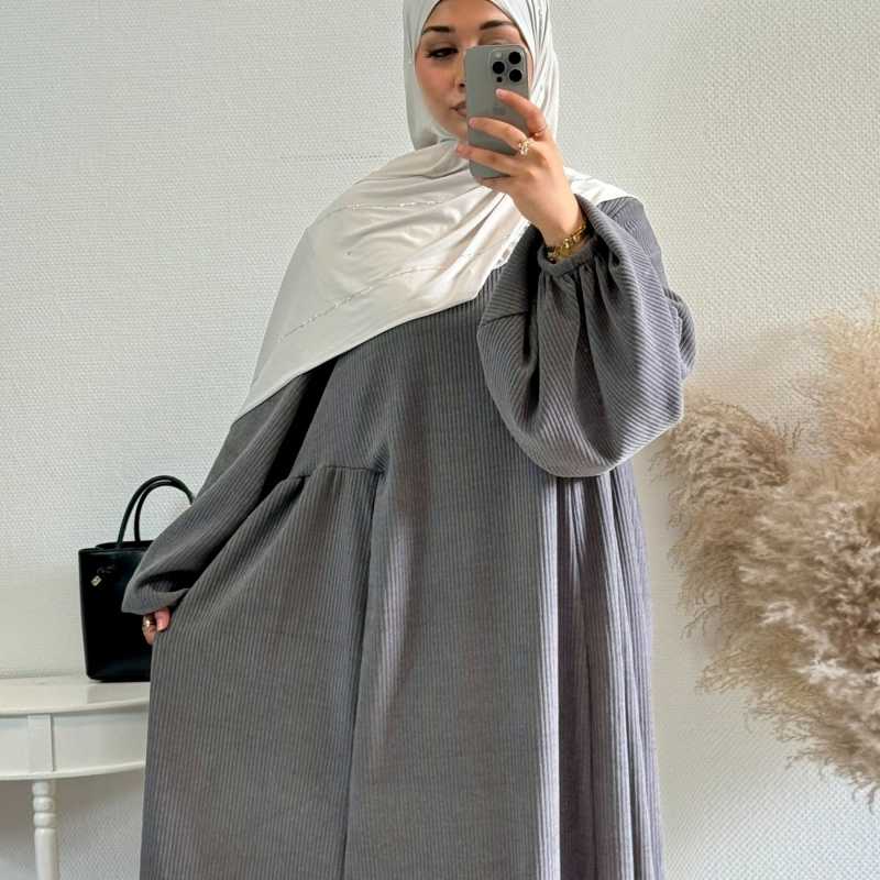 OEM 2026 Novo Estilo de Roupa Islâmica: Abaya com Manga Puff, Abaya Feminina de Corduroy, Roupa Diária, Vestido Muçulmano Feminino Plus Size