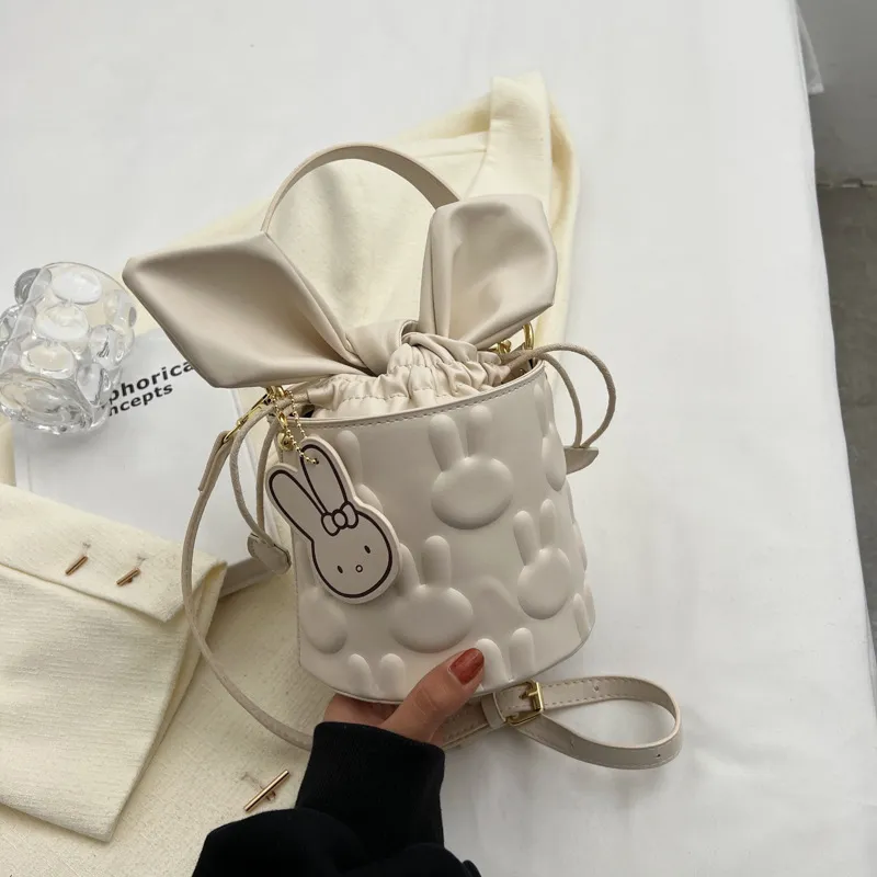 Bolsa Balde Elegante de Alta Qualidade para Mulheres - Coleção Primavera Verão Bolsa Balde Artesanal Elegante para Mulheres - Must Have da Moda da Temporada