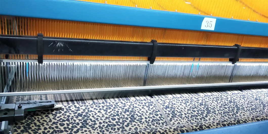 Cachecol Longo Feminino com Listras e Franjas 100% em Pura Cashmere Sustentável