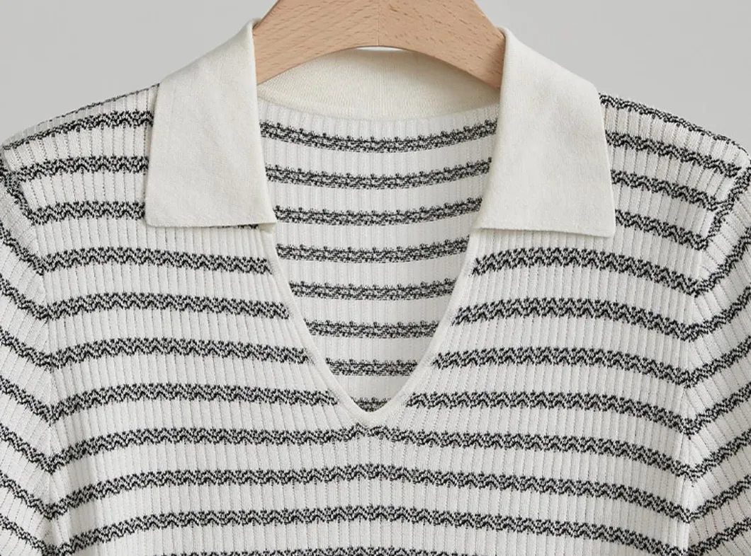 Fábrica Personalizada Blusas de Seda para Mulheres com Manga Curta Listrada e Gola Polo