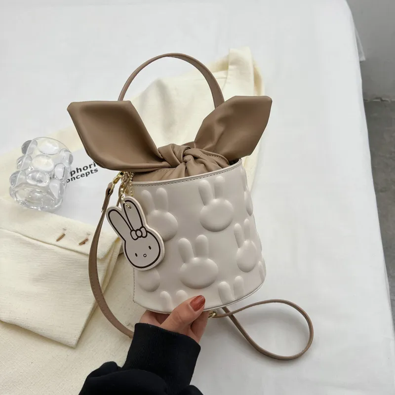 Bolsa Balde Elegante de Alta Qualidade para Mulheres - Coleção Primavera Verão Bolsa Balde Artesanal Elegante para Mulheres - Must Have da Moda da Temporada