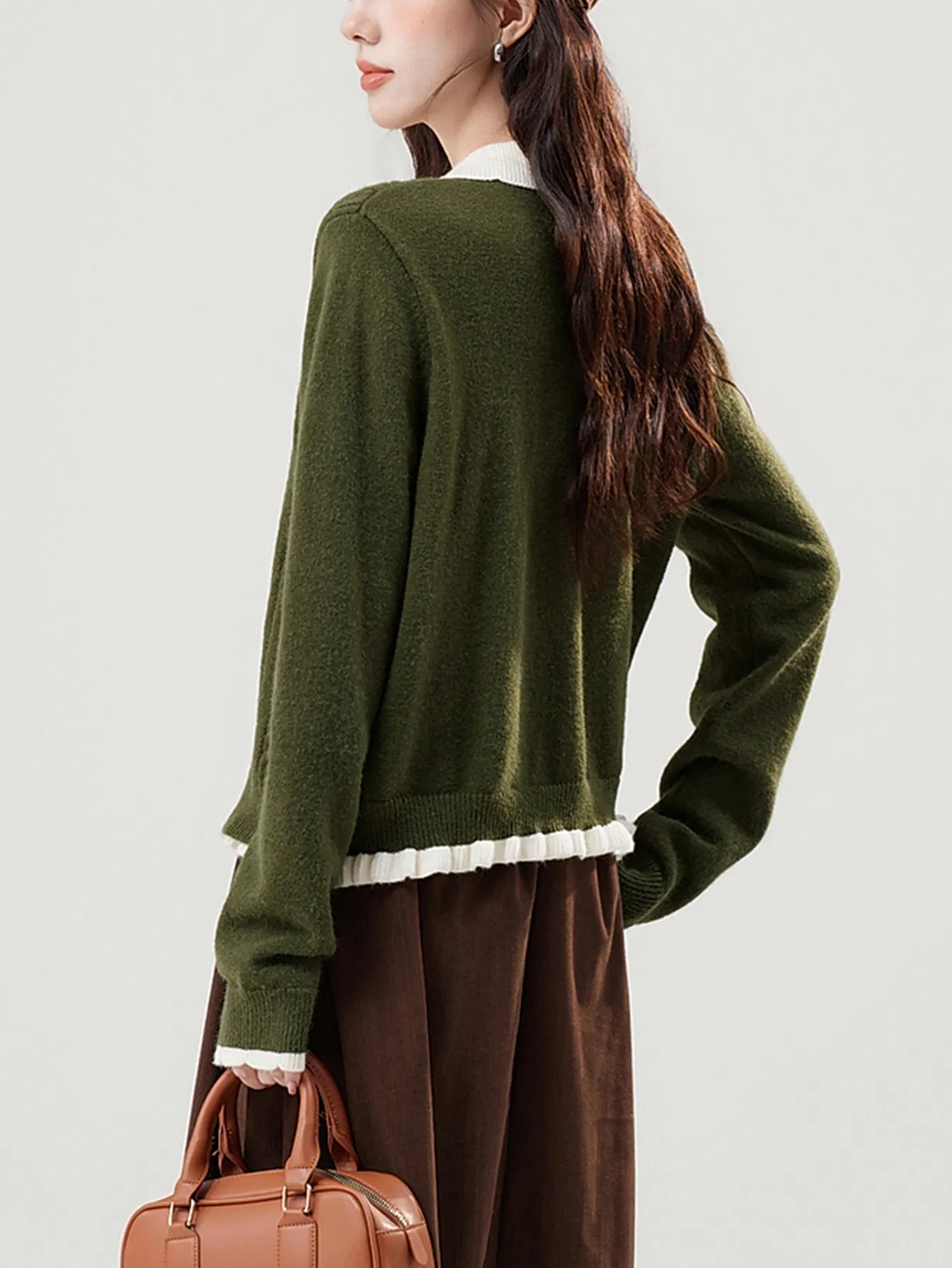 Suéter de Lã Cinza Estiloso para Moda Sem Esforço e Estilo Sazonal