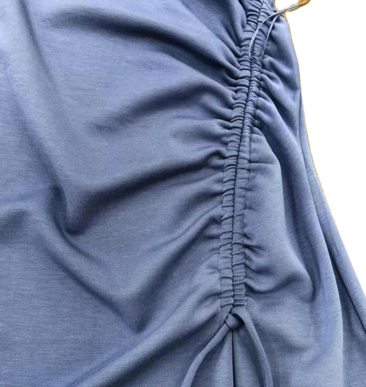 Vestido Midi Casual Sem Mangas com Cintura Franzida em Tecido Scuba Macio e Elástico para Mulheres