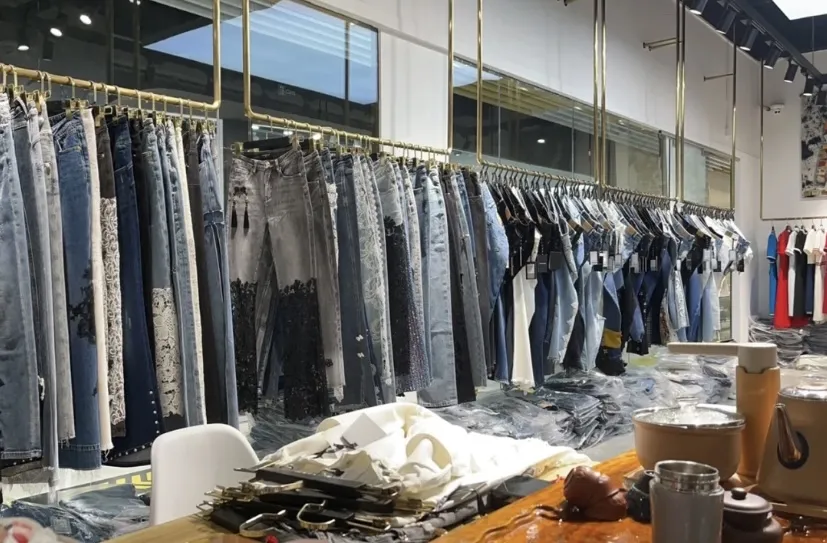 Design de Moda Feminina Calças Jeans Flare Slim Esticadas para Mulheres na Amazon