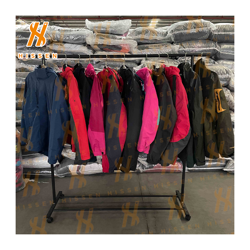 Roupas Usadas, Balanços de Roupas de Segunda Mão para Homens e Mulheres, Atacado de Roupas Vintage de Segunda Mão