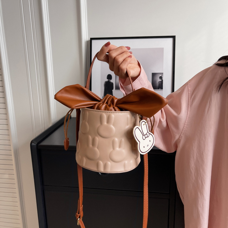 Bolsa Balde Elegante de Alta Qualidade para Mulheres - Coleção Primavera Verão Bolsa Balde Artesanal Elegante para Mulheres - Must Have da Moda da Temporada