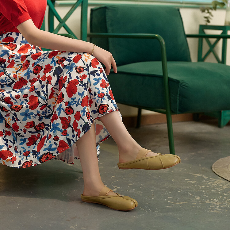 OEM ODM Alta Qualidade Couro Genuíno Moda Estilo Confortável Sandálias Mules para Mulheres Mules Fechados Chinelos para Senhoras