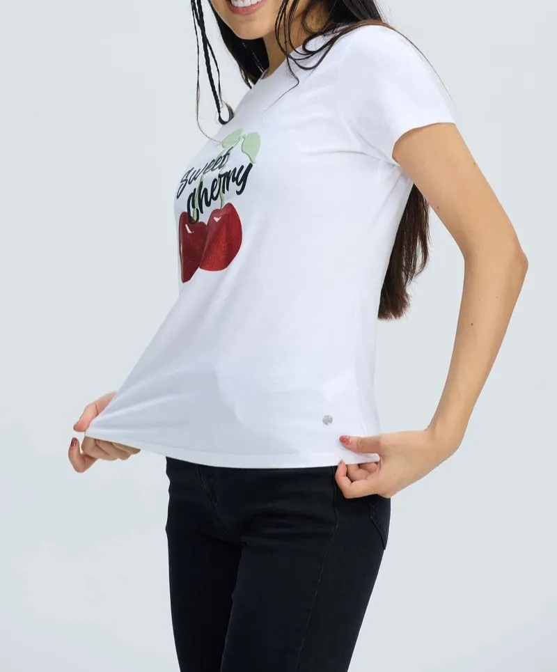 Camiseta Feminina Trendy com Tecido Ecológico para Moda Sustentável