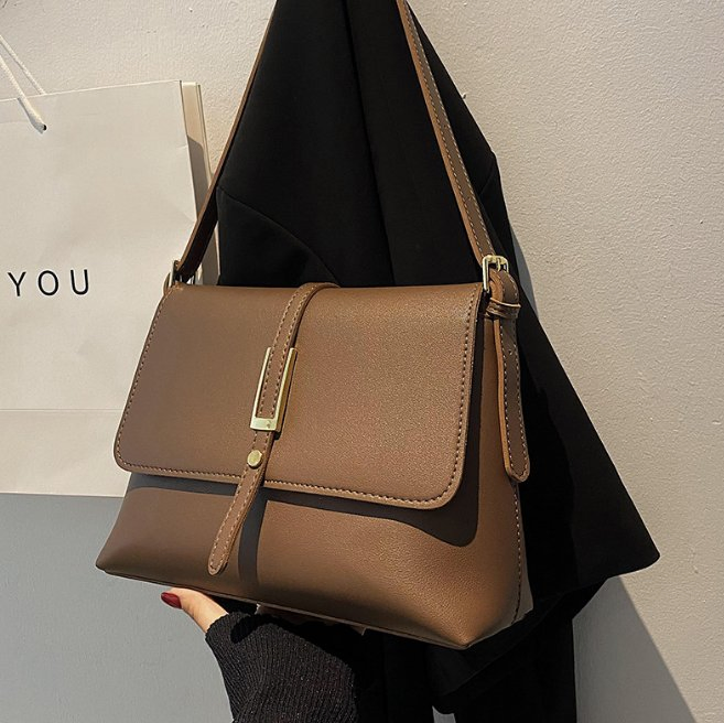 Moda Retrô Bolsa Grande Simples para Mulheres 2026 Nova Tendência Charmosa Bolsa de Ombro Único Bolsa de Braço Popular da Temporada Bolsa Transversal