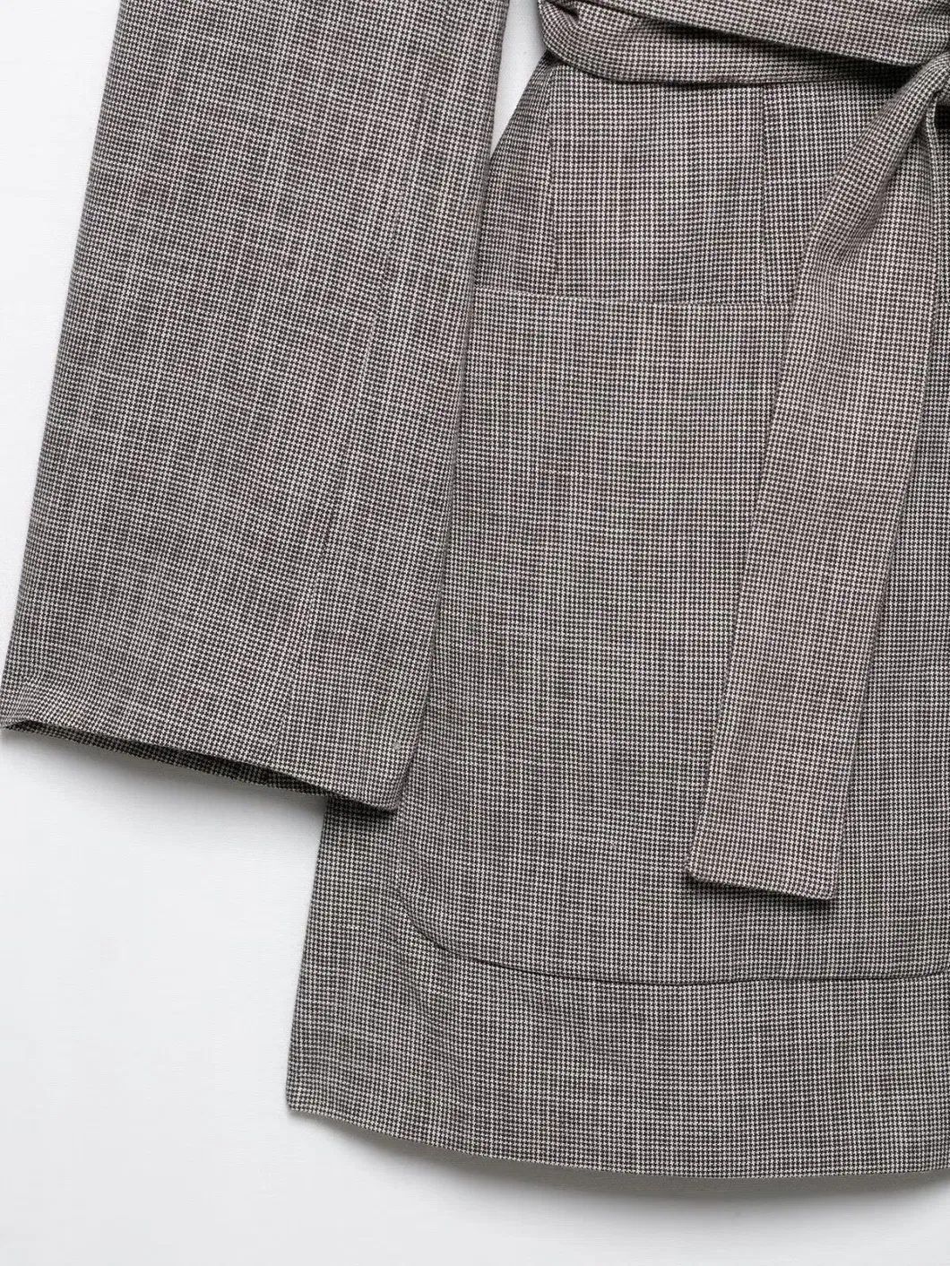 Conjunto Feminino Sob Medida de Três Peças para Escritório