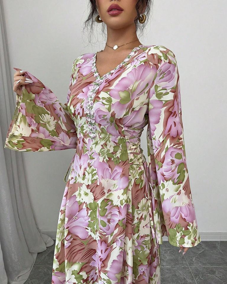 1688 Vestido Maxi Floral de Chiffon para Mulheres da China, com Decote em V, Manga Sino, Vestido Longo Boho, Vestido em A-Line