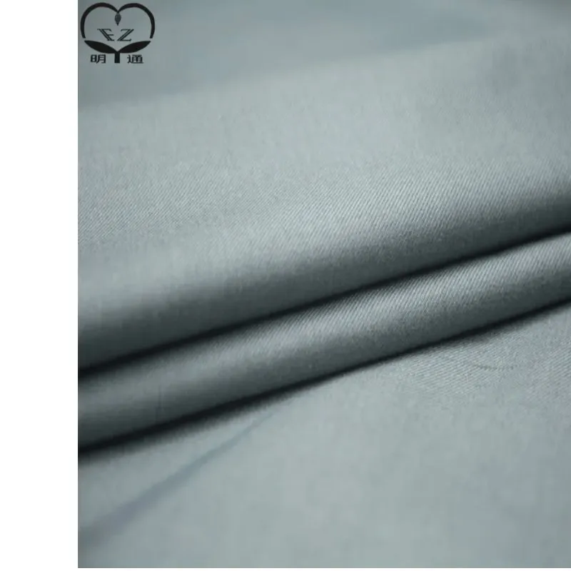 Tecido de Poliéster Twill à Frente da Moda para Tendências Sazonais