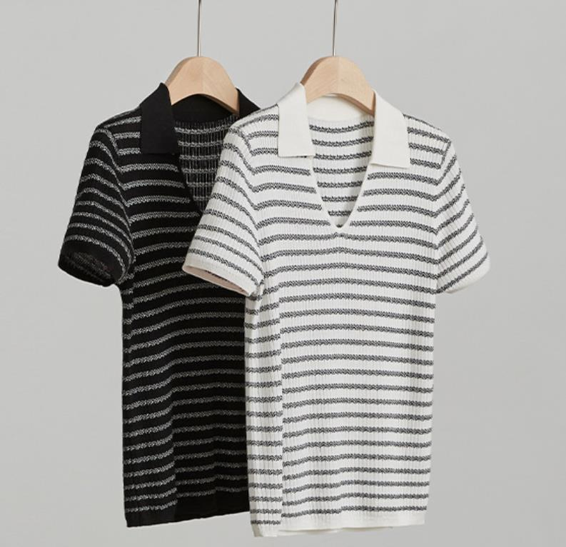 Fábrica Personalizada Blusas de Seda para Mulheres com Manga Curta Listrada e Gola Polo