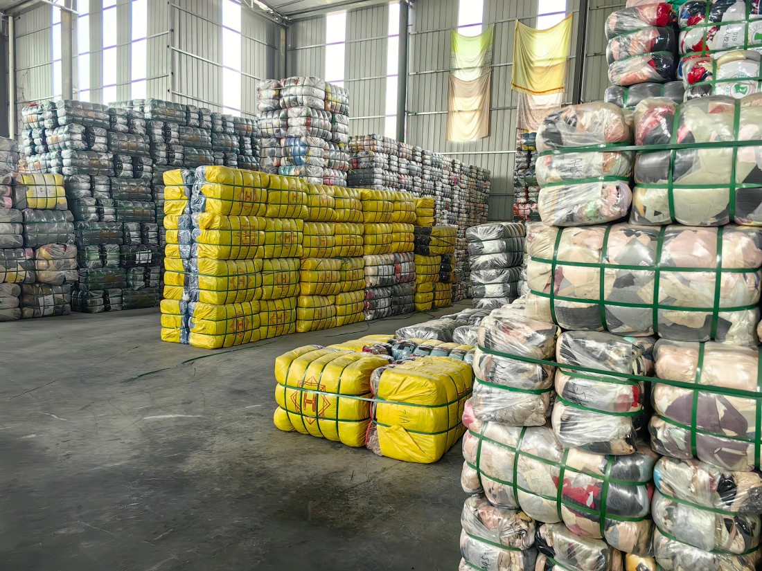 Venda Direta de Fábrica Calças Jeans Femininas Usadas em Boa Condição Roupas Usadas